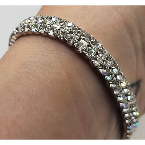 Estate Jewelry - Stretchy Mossanite Bracelet 7in Glamor Sparkly